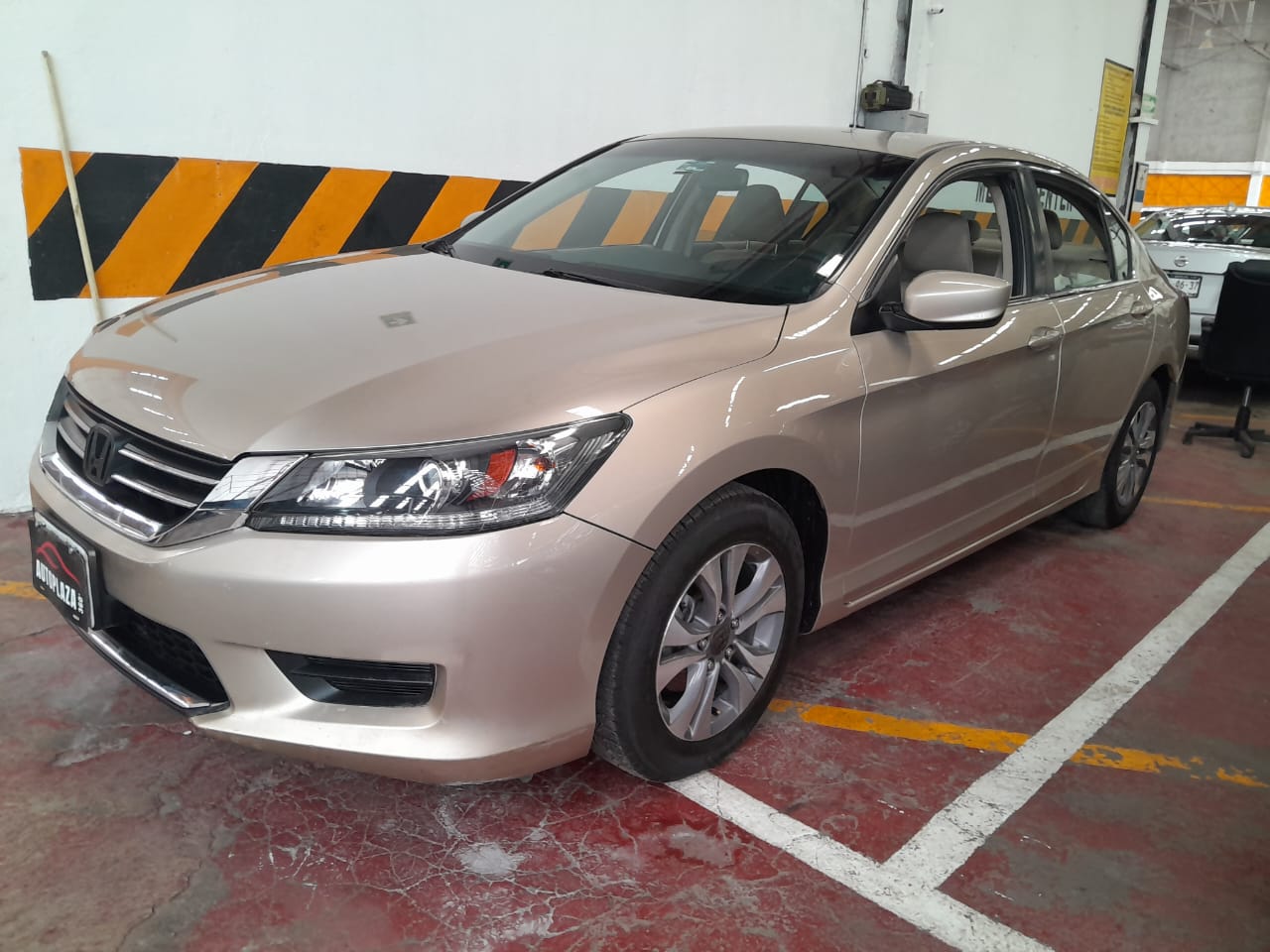 Honda Accord 2014 At
